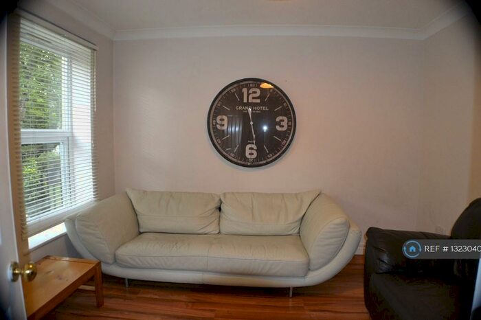 4 Bedroom Terraced House To Rent In Pipit Walk, Aylesbury, HP19