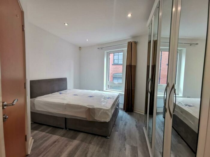 2 Bedroom Apartment To Rent In The Citadel (Block B), Ludgate Hill, Manchester, M4