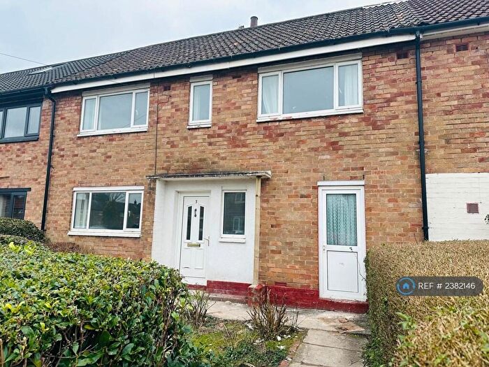 3 Bedroom Terraced House To Rent In Norbreck Drive, Ashton-On-Ribble, Preston, PR2