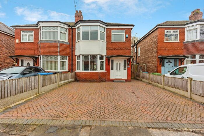 3 Bedroom Semi Detached House For Sale In Raglan Road, Stretford, Manchester, M32