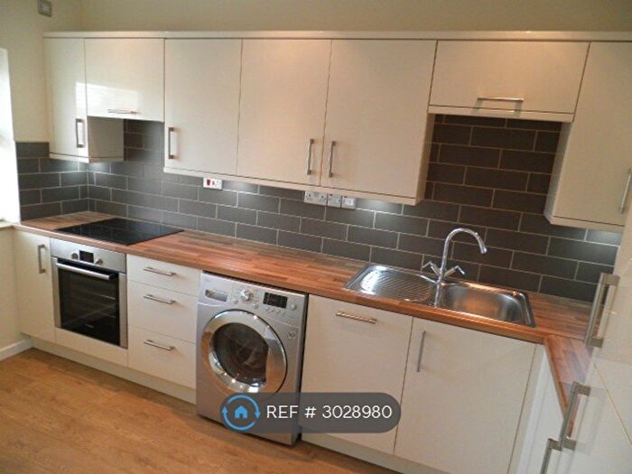 1 Bedroom Flat To Rent In Two Mile Ash, Milton Keynes, MK8