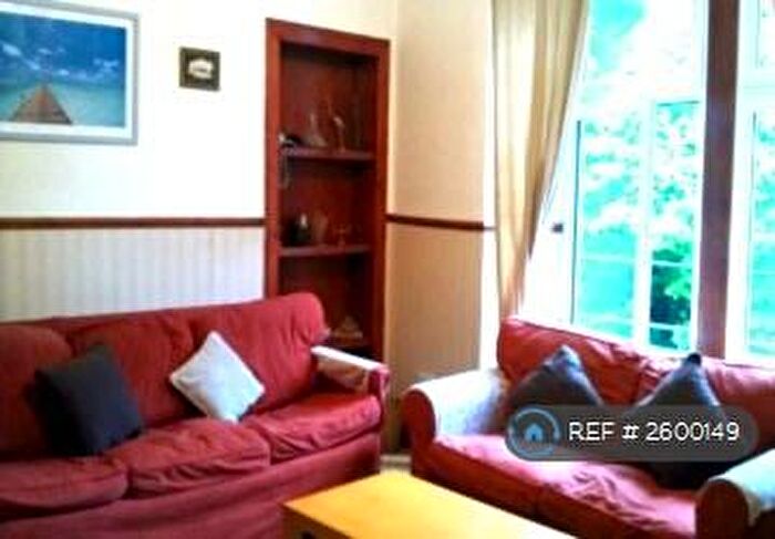 1 Bedroom Flat To Rent In Lochee Road, Dundee, DD2