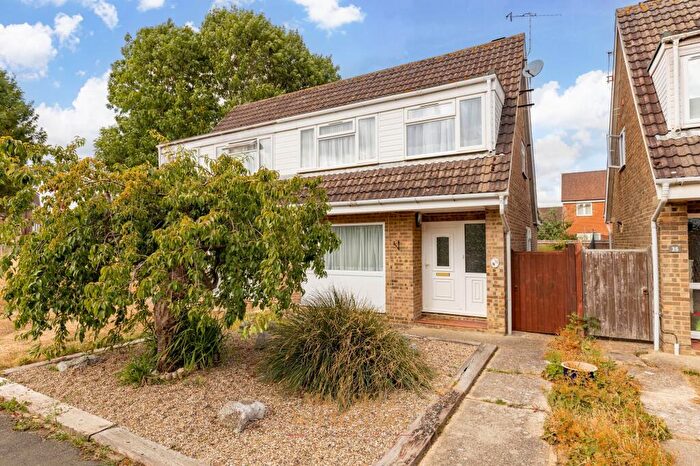 3 Bedroom Semi-Detached House For Sale In Chesters, Horley, RH6