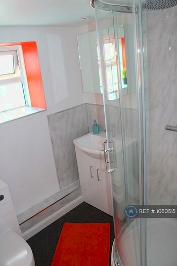 3 Bedroom Flat To Rent In Commodore Court, Hythe, CT21