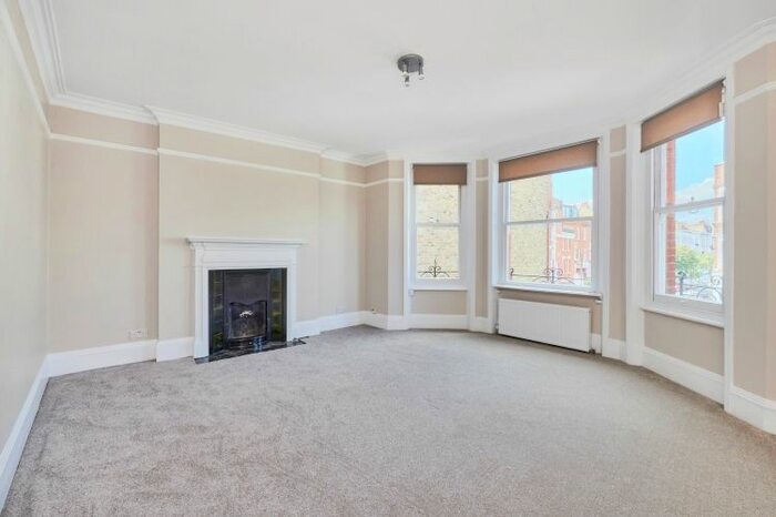 2 Bedroom Flat To Rent In Fulham Road, London, SW6
