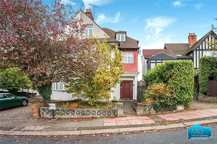 2 Bedroom Flat For Sale In Park Drive, Golders Green, London, NW11