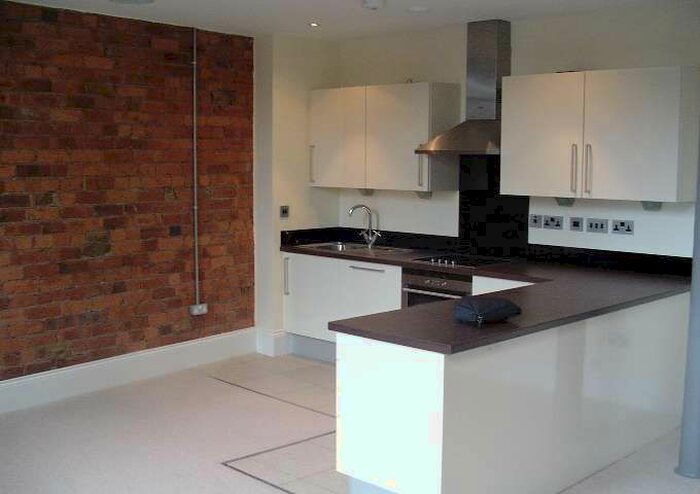 2 Bedroom Flat To Rent In Albion House, Hick Street, Bradford, BD1