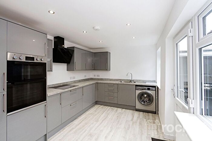 3 Bedroom Garage / Parking To Rent In Howard Place, Stoke On Trent, Staffordshire, ST1