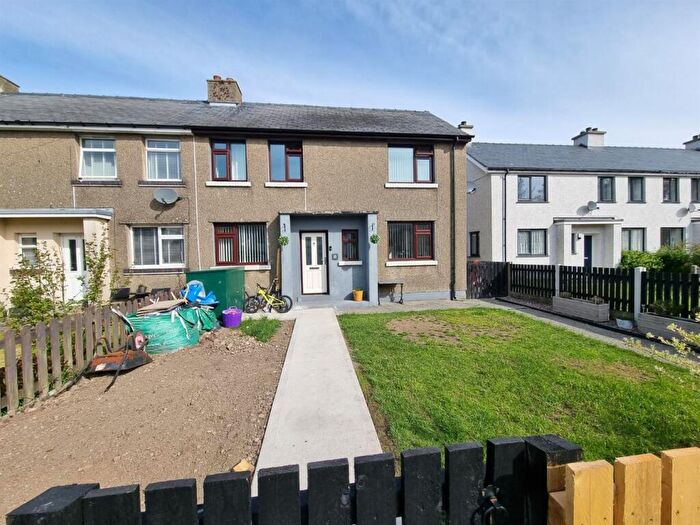 3 Bedroom House For Sale In Maes Gwyndy, Trawsfynydd, LL41