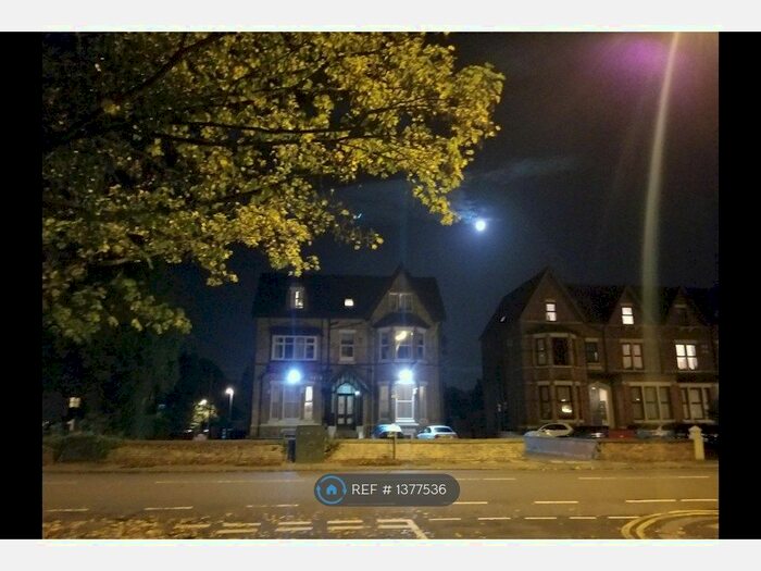 1 Bedroom Flat To Rent In Palatine Road, Manchester, M20