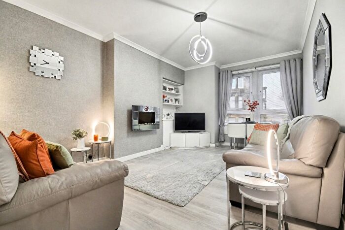 1 Bedroom Flat For Sale In Cardwell Road, Inverclyde, Gourock, PA19