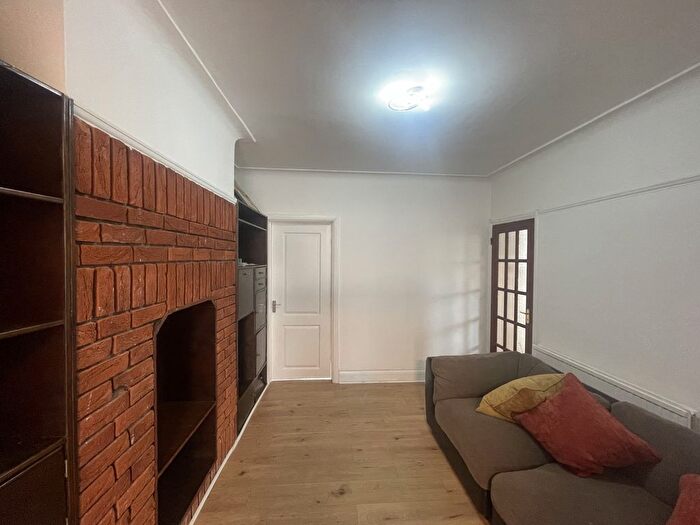 4 Bedroom Terraced House To Rent In Clifford Road, Wembley, HA0