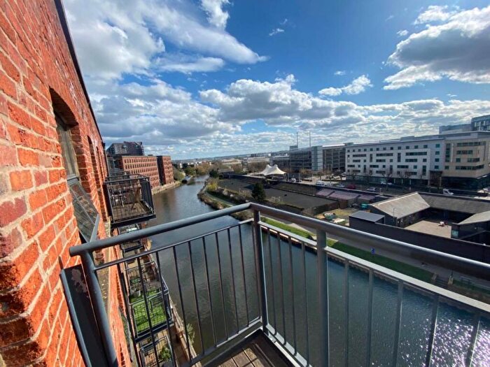2 Bedroom Flat To Rent In Roberts Wharf, Neptune Street, Leeds, LS9