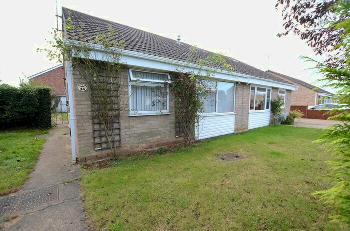 2 Bedroom Bungalow To Rent In Deer Park Road, Langtoft, Peterborough, PE6