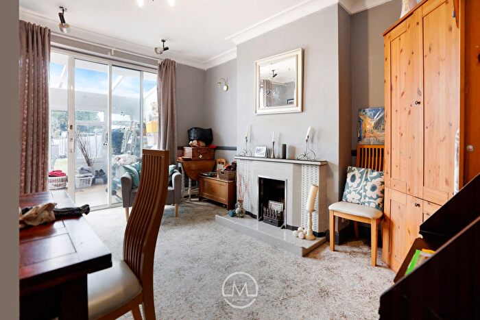 5 Bedroom Semi-detached House To Rent In Elmcroft Crescent, North Harrow, HA2