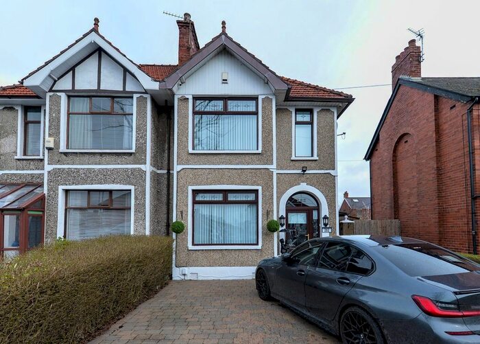 3 Bedroom Semi-Detached House For Sale In Castlereagh Road, Belfast, BT5