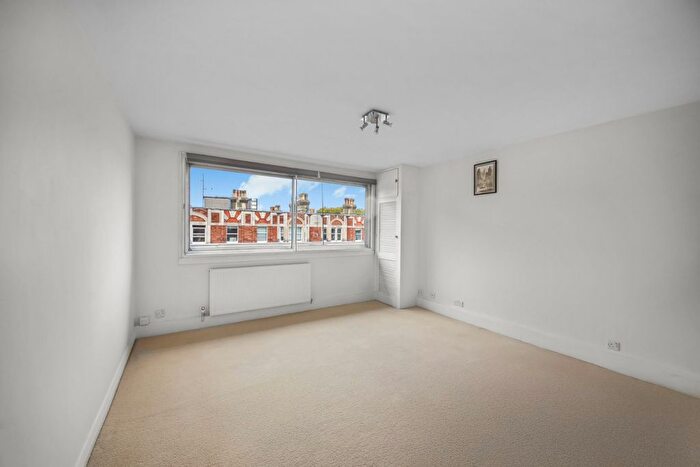 1 Bedroom Flat To Rent In Hamilton House, Southampton Row, WC1B
