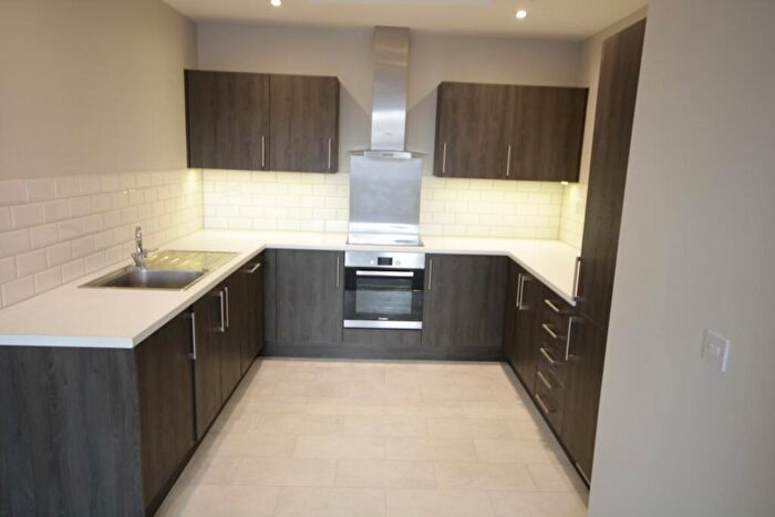 2 Bedroom Apartment To Rent In London Road, Newbury, RG14
