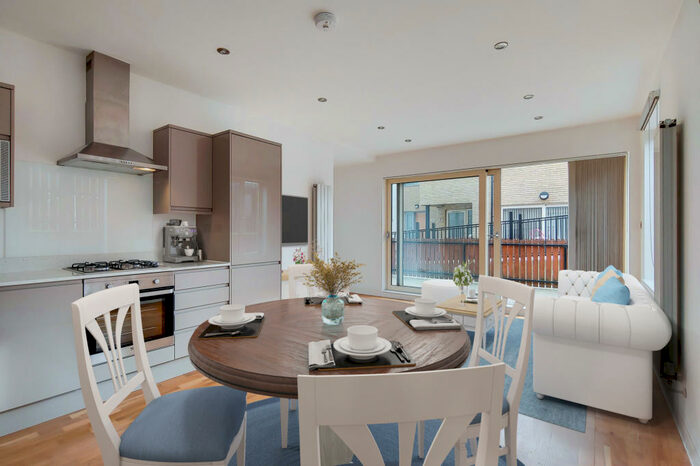 2 Bedroom Flat To Rent In Hanover House, Orchard Road, Plumstead, London, SE18