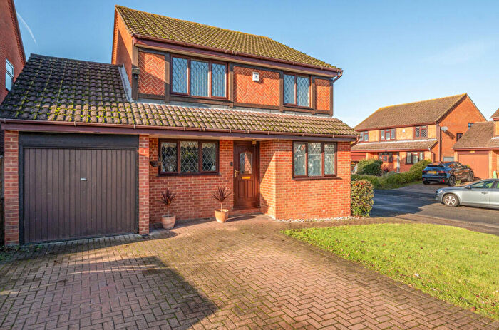 4 Bedroom Detached House For Sale In Saxon Way, Old Windsor, Windsor, SL4