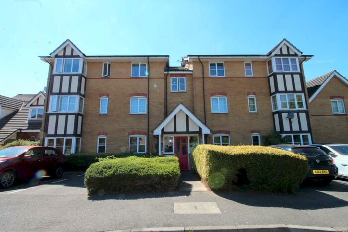 1 Bedroom Flat To Rent In Redwood Grove, Bedford, MK42