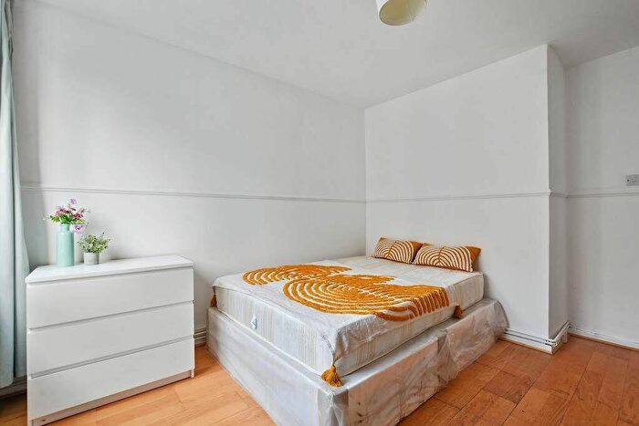 3 Bedroom Flat To Rent In Swallowfield, Munster Square, London, NW1