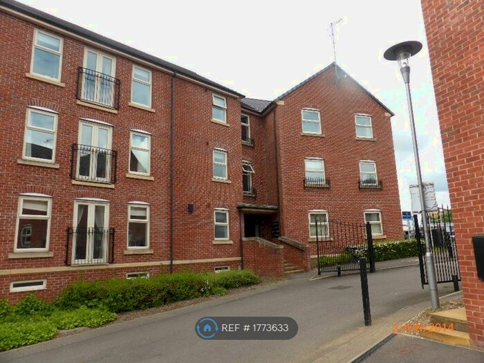 2 Bedroom Flat To Rent In Woodseats, Sheffield, S8