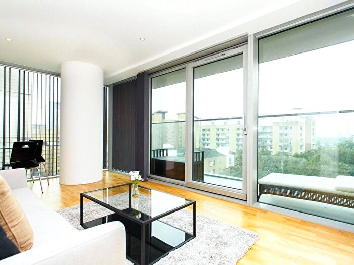 1 Bedroom Apartment For Sale In Marsh Wall, Docklands, E14