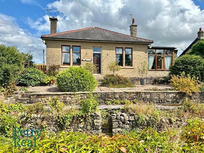 3 Bedroom Detached Bungalow For Sale In Dotcliffe Road, Kelbrook, BB18