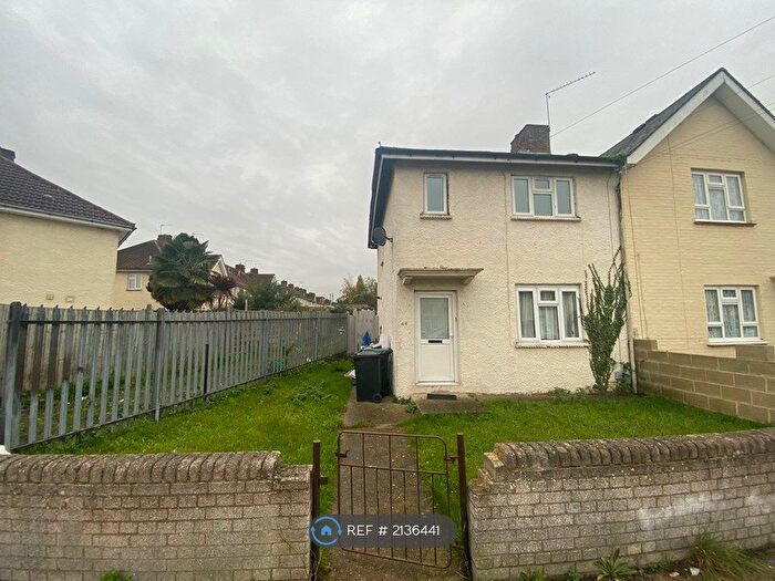 3 Bedroom Semi-Detached House To Rent In Thistle Road, Gravesend, DA12