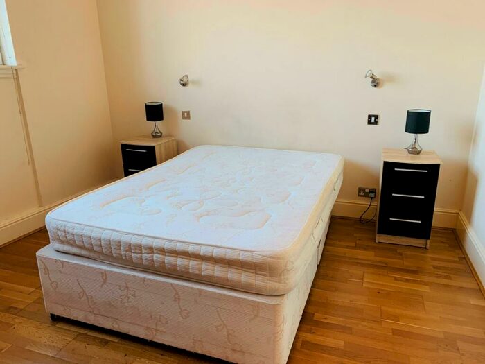 1 Bedroom Flat To Rent In Eastgate, Leeds, West Yorkshire, Uk, LS2