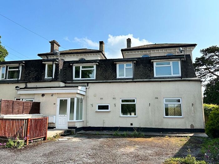 3 Bedroom Semi Detached House For Sale In St Lukes Road North, Torquay, TQ2