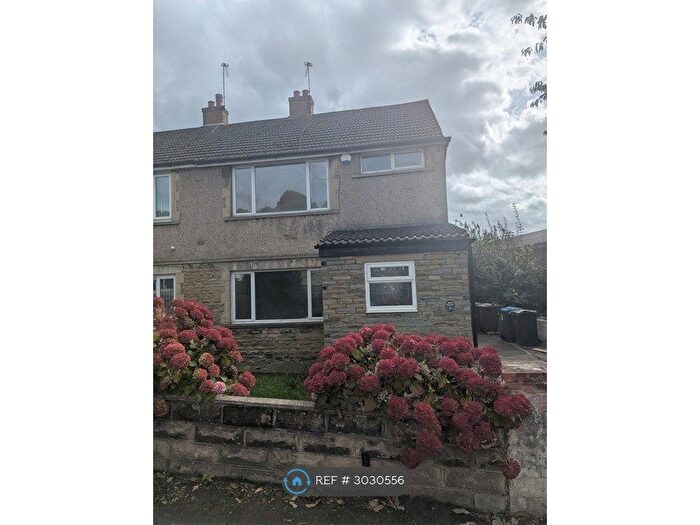 3 Bedroom Semi-Detached House To Rent In Bolton Lane, Bradford, BD2