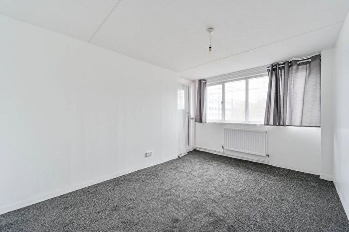 3 Bedroom Flat To Rent In Hardwick House, Lisson Grove, London, NW8