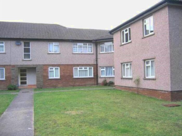 2 Bedroom Flat To Rent In Heathwood Road, Heath, Cardiff, CF14