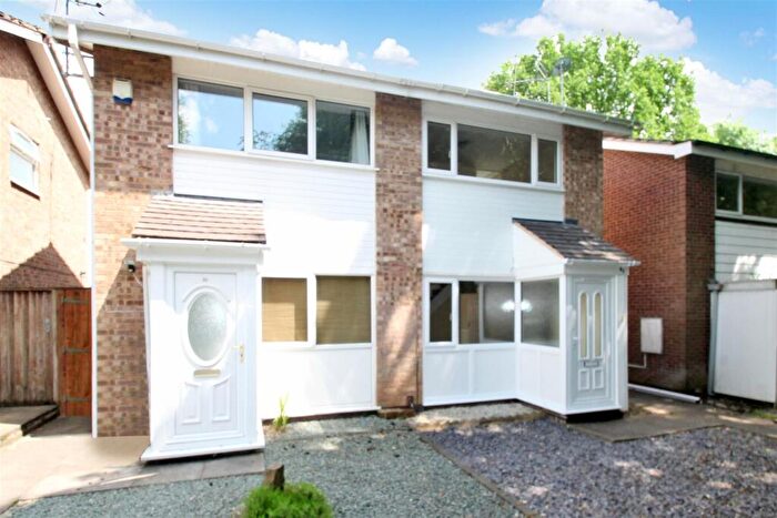 2 Bedroom Semi-Detached House To Rent In Donnington Close, Redditch, B98