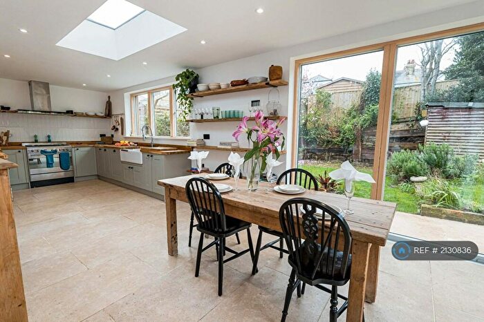 4 Bedroom Semi-Detached House To Rent In Stanpit, Christchurch, BH23