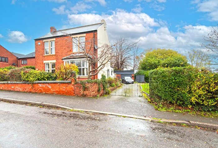 3 Bedroom Detached House For Sale In Dark Lane, Calow, S44