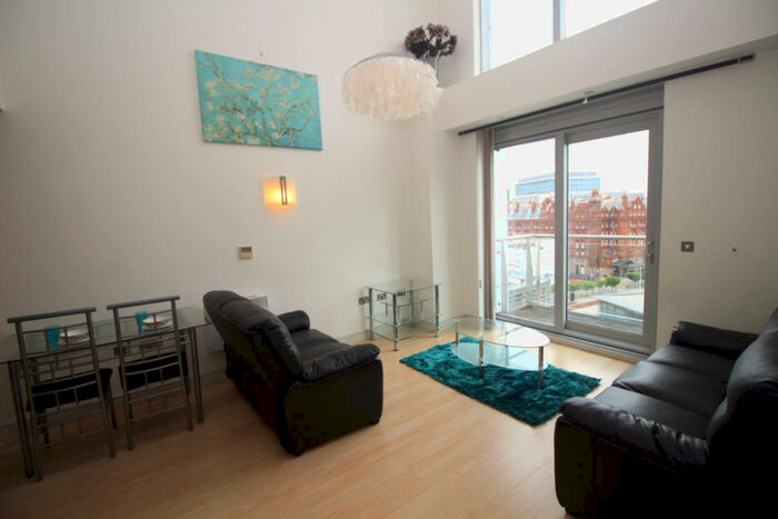 2 Bedroom Apartment To Rent In Great Northern Tower, Watson Street, Manchester, Greater Manchester, M3