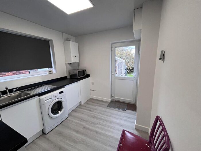 3 Bedroom House To Rent In St. Andrews Road, Yeovil, BA20