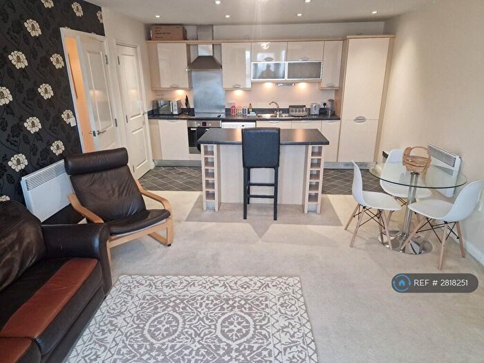 2 Bedroom Flat To Rent In Union Road, Solihull, B91