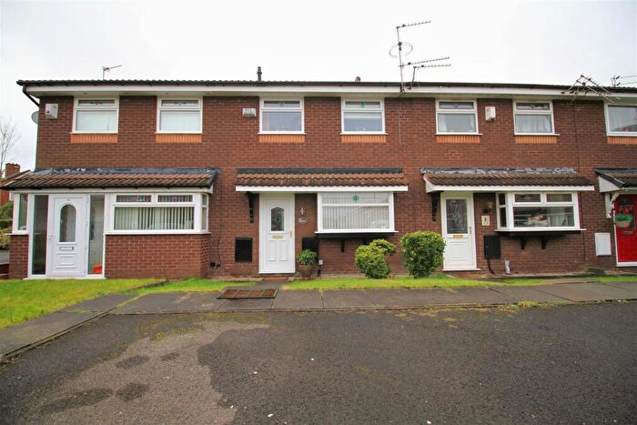 3 Bedroom Terraced House For Sale In Planet Way, Audenshaw, Manchester, M34