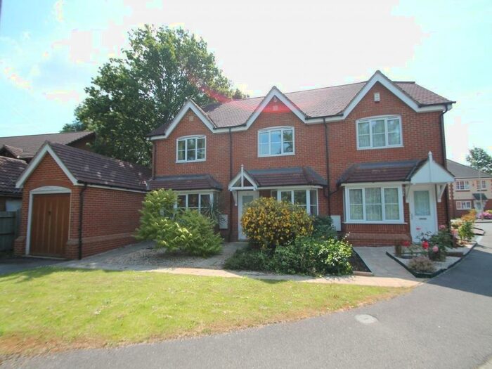 2 Bedroom Terraced House To Rent In Green Lane, Winnersh, Wokingham, RG41