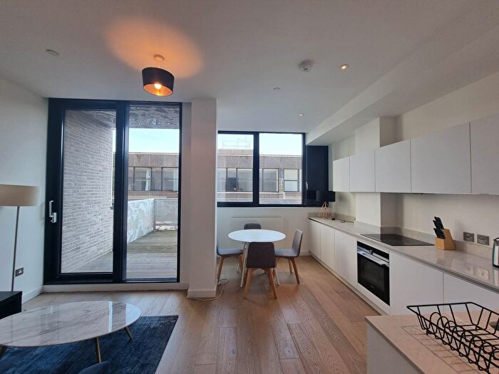 Studio To Rent In Hill House, Archway, N19