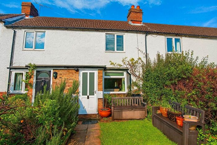 2 Bedroom Terraced House For Sale In School Lane, Shepperton, TW17