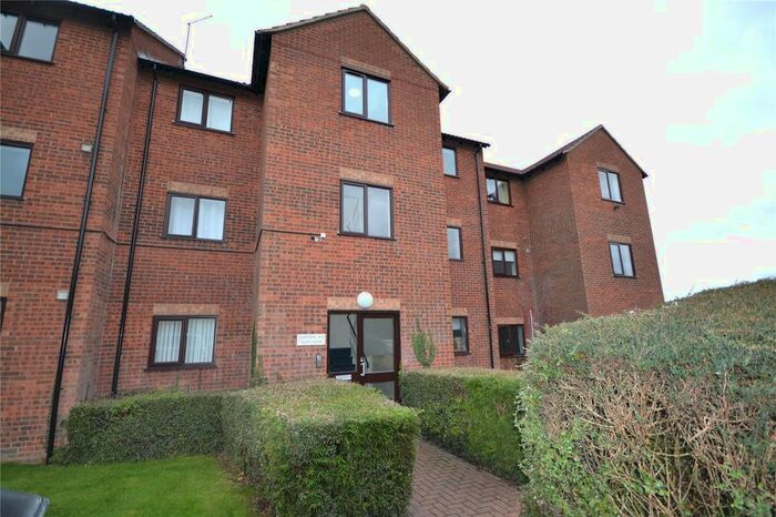 1 Bedroom Flat To Rent In Haslers Lane, Dunmow, CM6