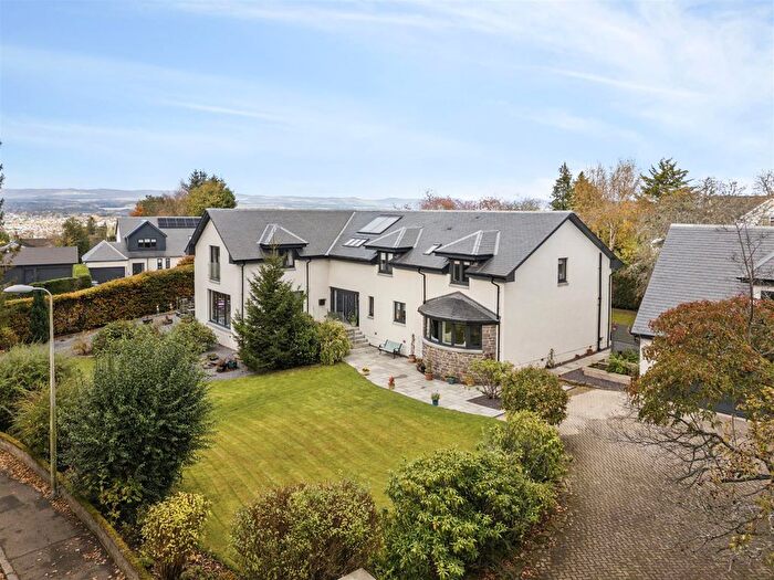 5 Bedroom Detached House For Sale In Hatton Road, Perth, PH2