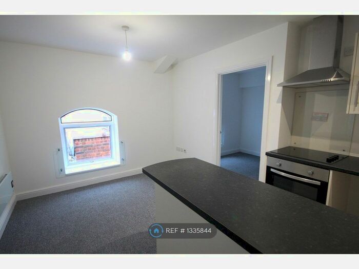 2 Bedroom Flat To Rent In Victorian Newhall, Cannock, WS11