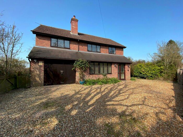 4 Bedroom Detached House To Rent In Bardown Chieveley, RG20