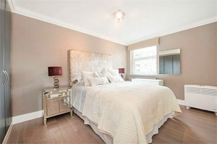 3 Bedroom Flat To Rent In St John's Wood Park, St John's Wood, London, NW8